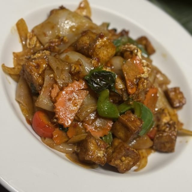 Drunken Noodles (Lunch).